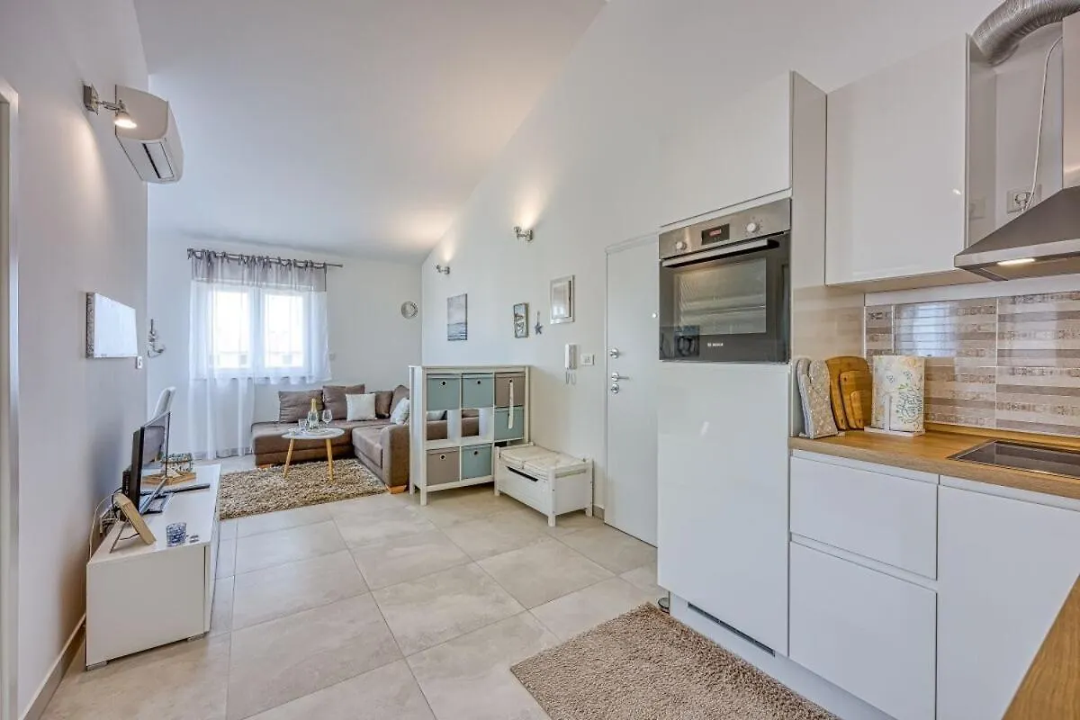 Apartment Karan بيروغ